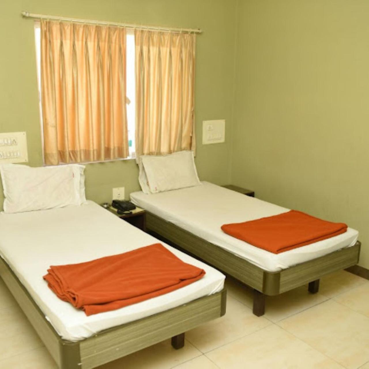 Hotel Anjali Palace Bhuj Exterior photo